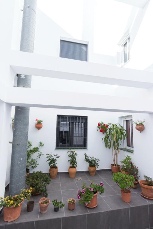 Hostal El Yunque Conil De La Frontera Zewnętrze zdjęcie